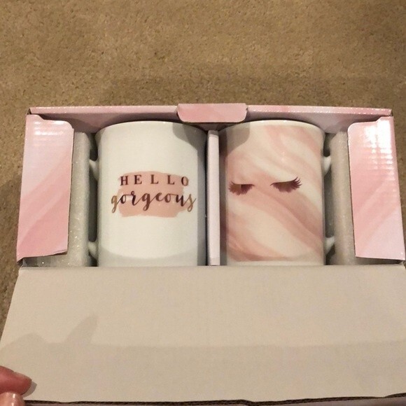 NIB Hello Gorgeous Coffee Mug Set of 2 - Picture 1 of 3